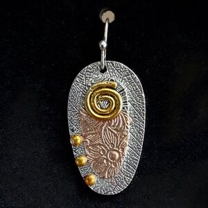 Bohemian Style Tri Color Mixed Metal Engraved Flower Dangle Earrings 🌼🌀